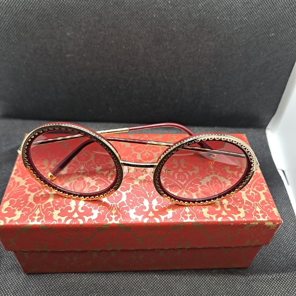 Sunglasses DG - Picture 1 of 4